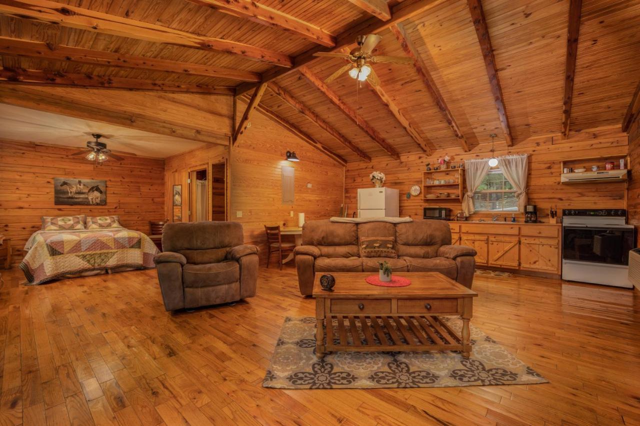 Unplugged Villa Hollister Bagian luar foto